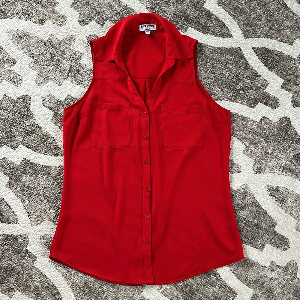 [SOLD] Express Portofino Top. Love this color red.